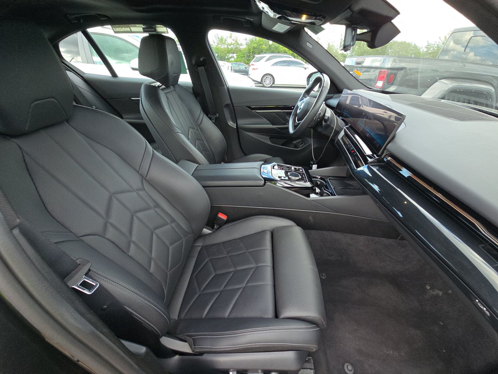 2024 BMW 5 Series 530i RWD