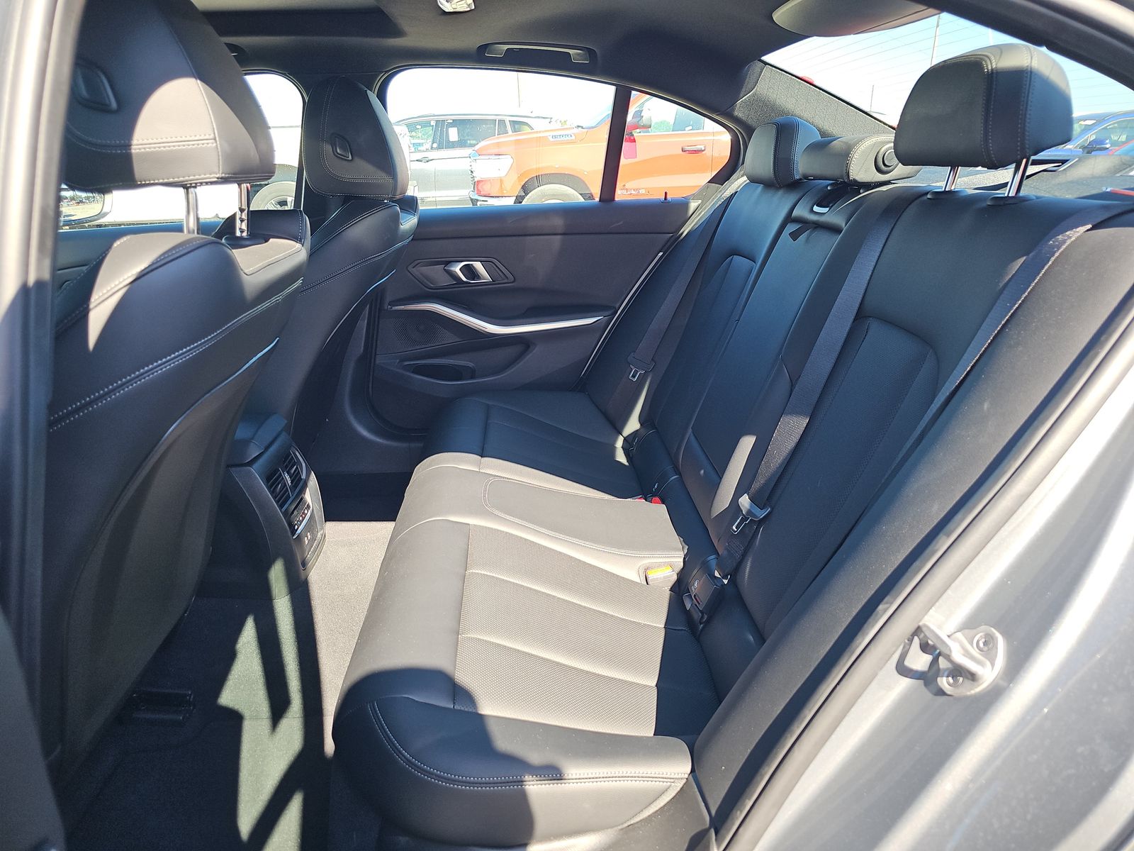 2025 BMW 3 Series 330i xDrive AWD