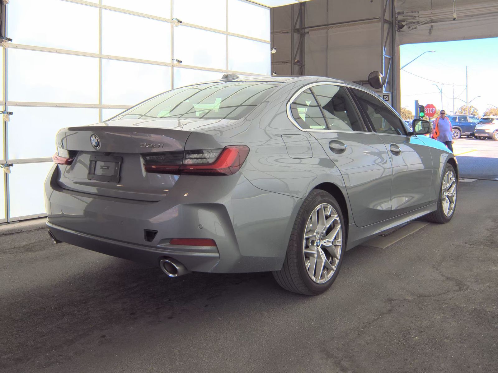 2025 BMW 3 Series 330i xDrive AWD