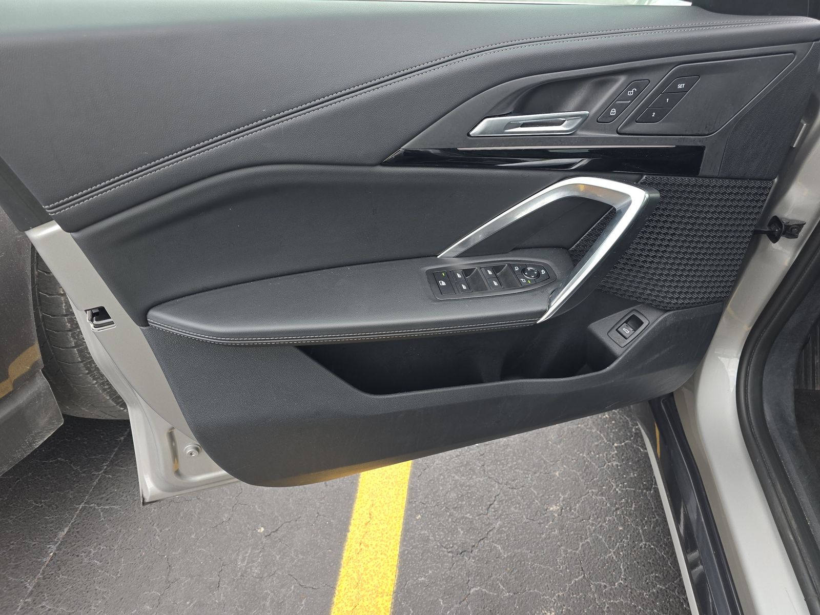 2025 BMW X1 xDrive28i AWD