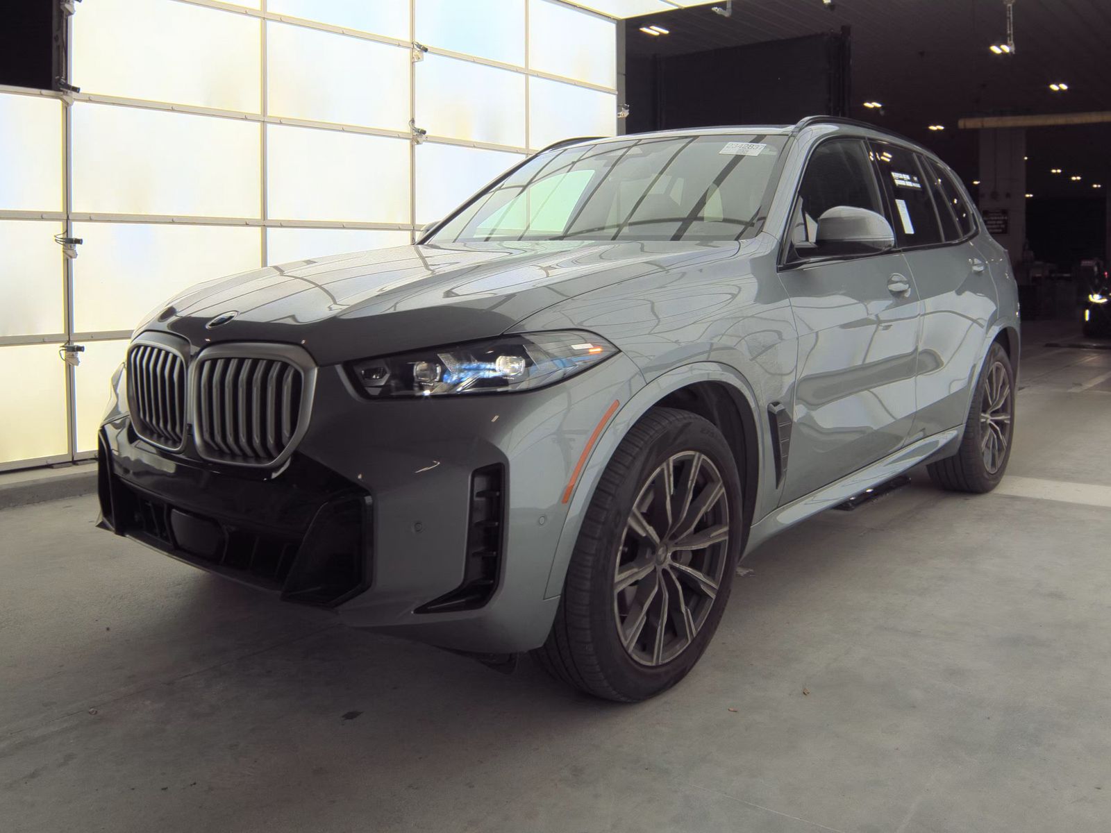 2025 BMW X5 sDrive40i RWD