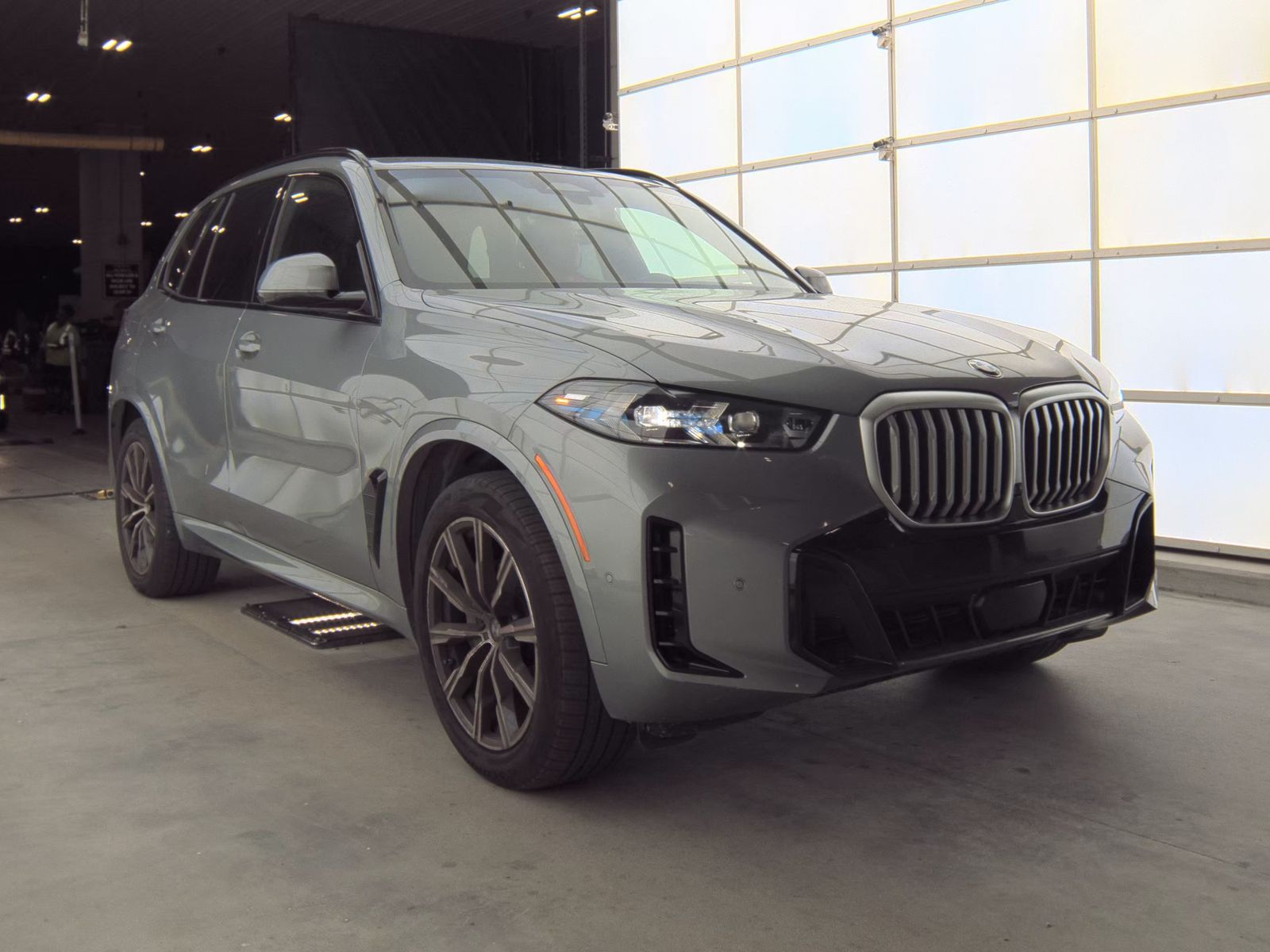 2025 BMW X5 sDrive40i RWD