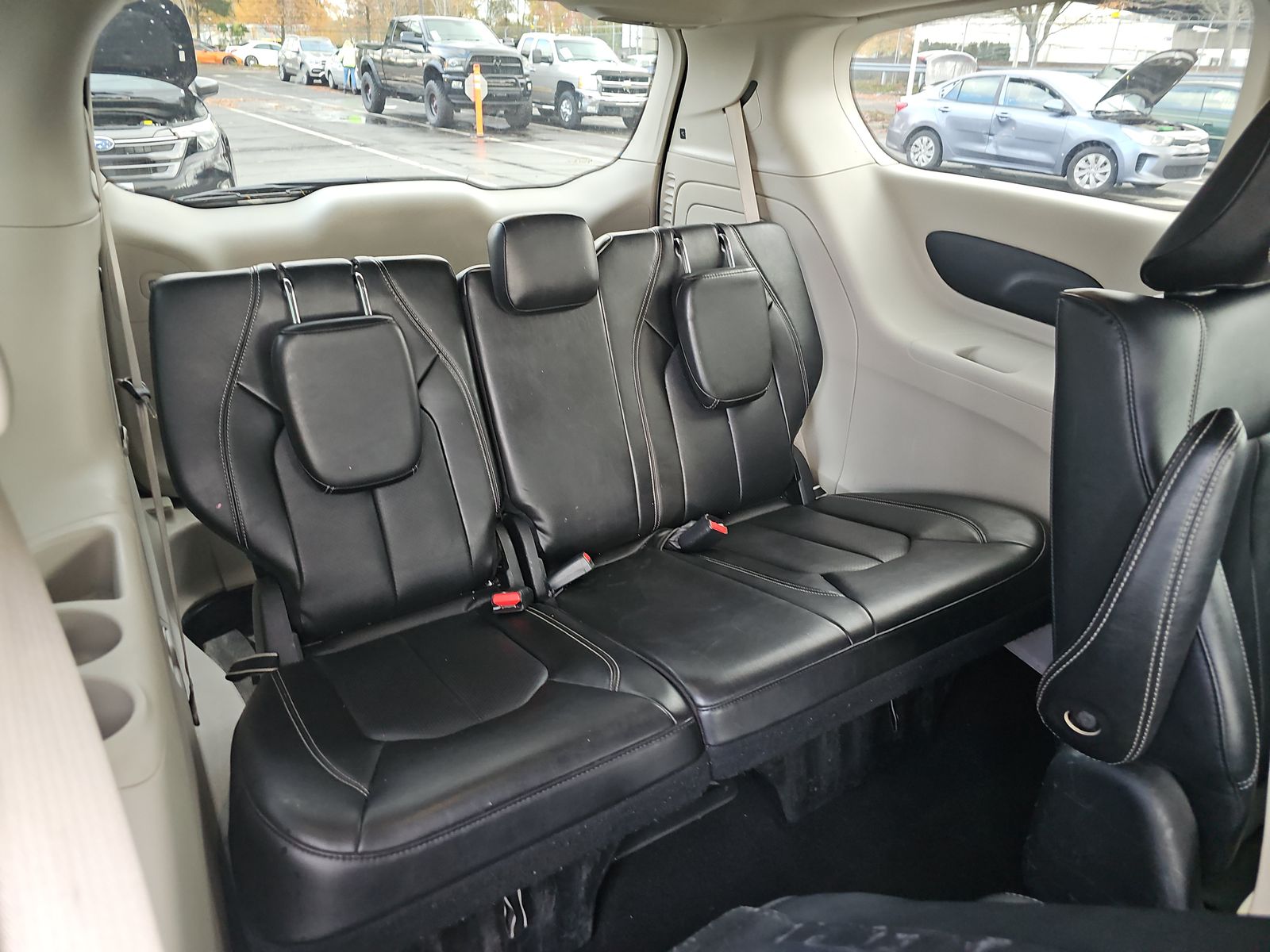 2024 Chrysler Pacifica Hybrid Select FWD