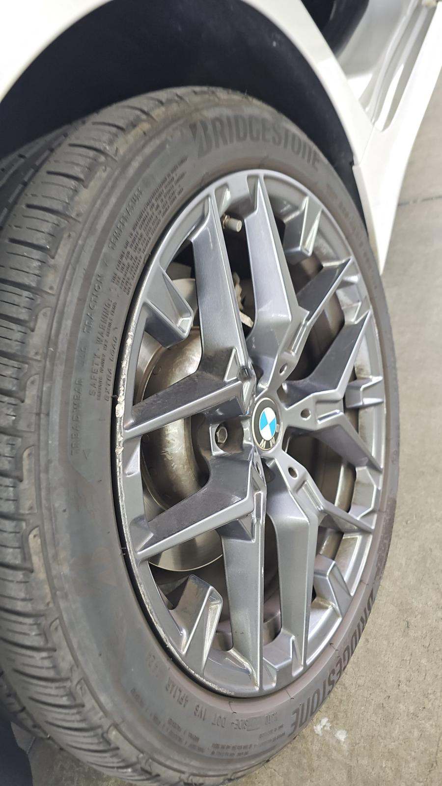 2025 BMW 3 Series 330i xDrive AWD