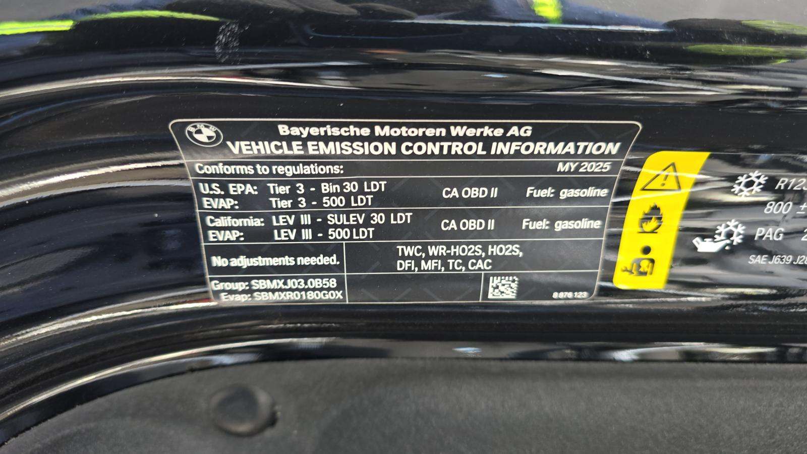 2025 BMW X7 xDrive40i AWD