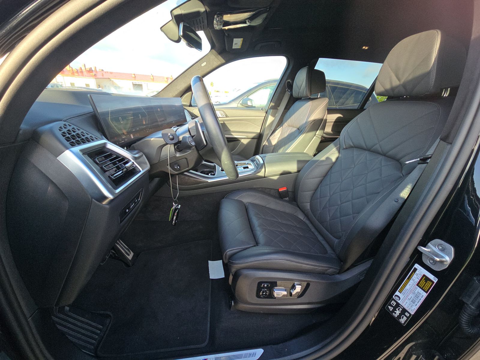 2025 BMW X7 xDrive40i AWD