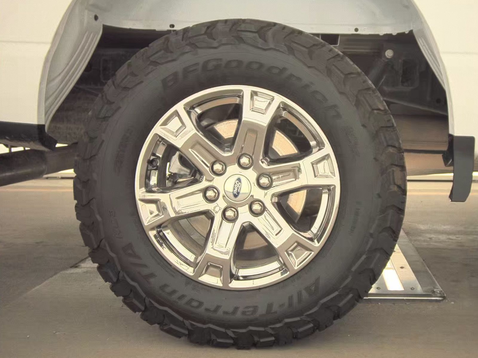 2023 Ford F-150 Lariat AWD