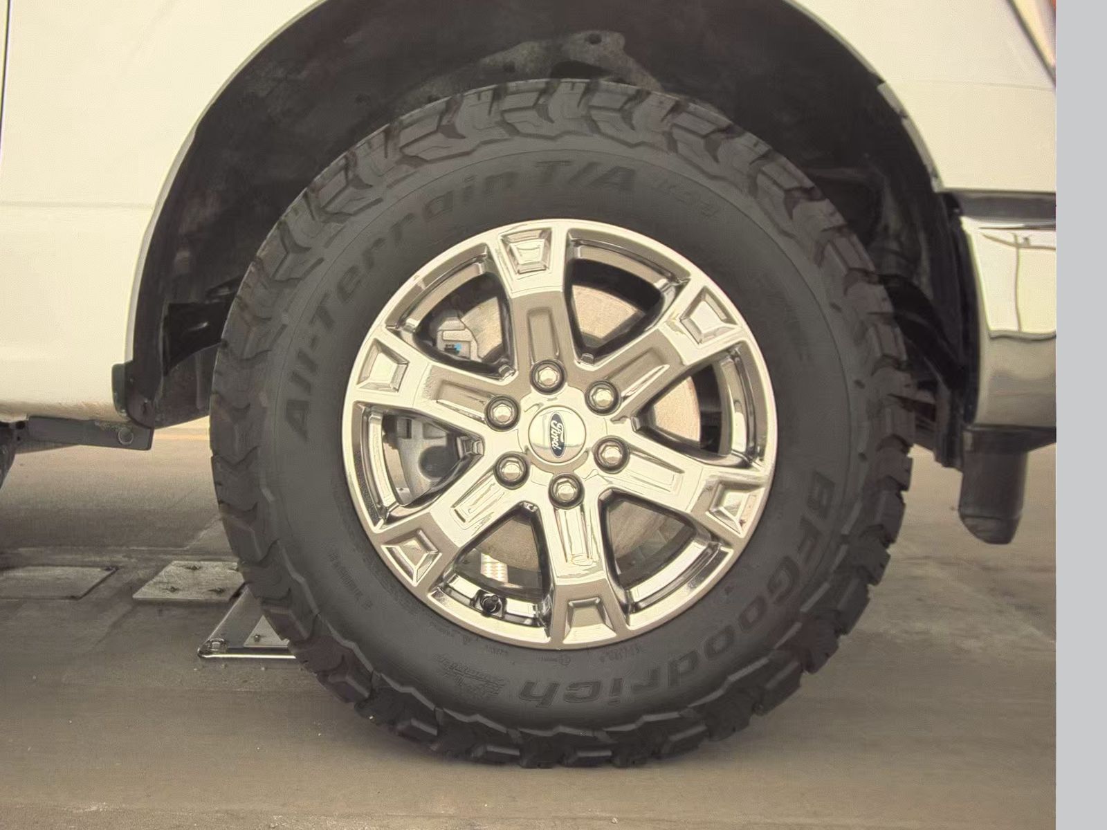 2023 Ford F-150 Lariat AWD