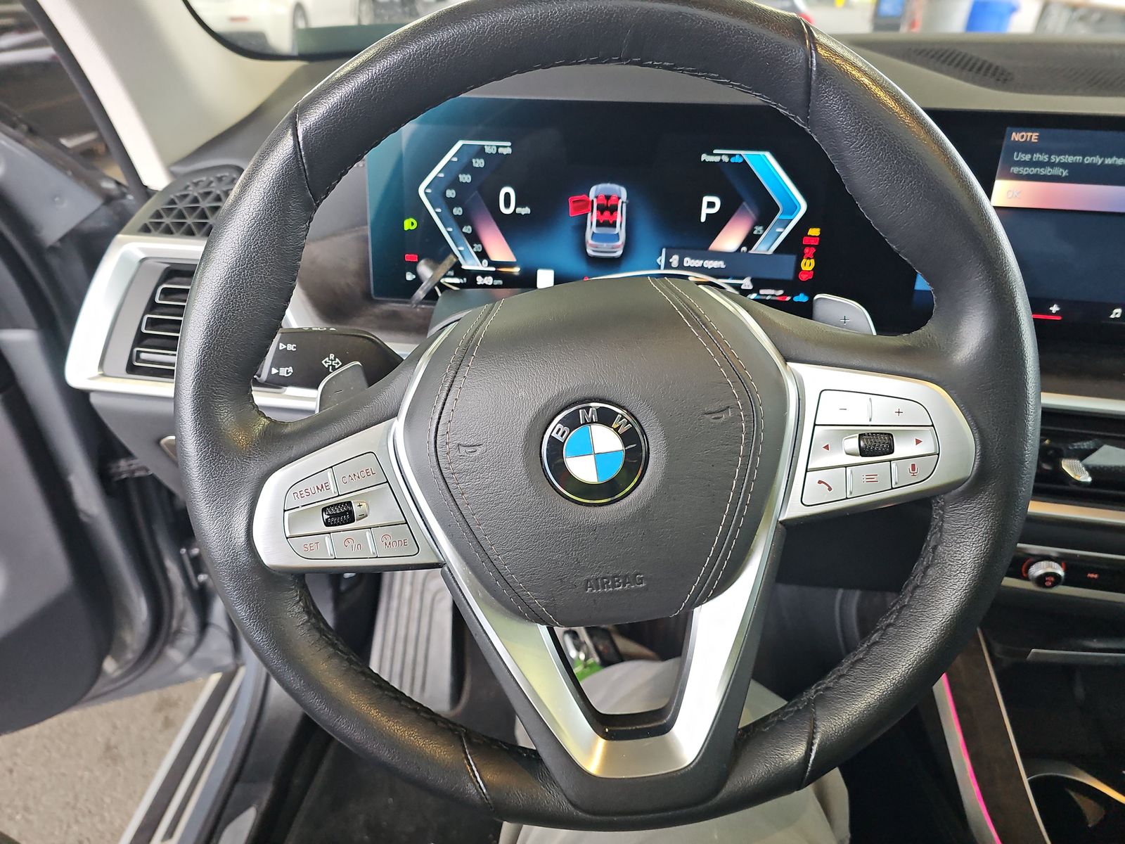 2025 BMW X7 xDrive40i AWD