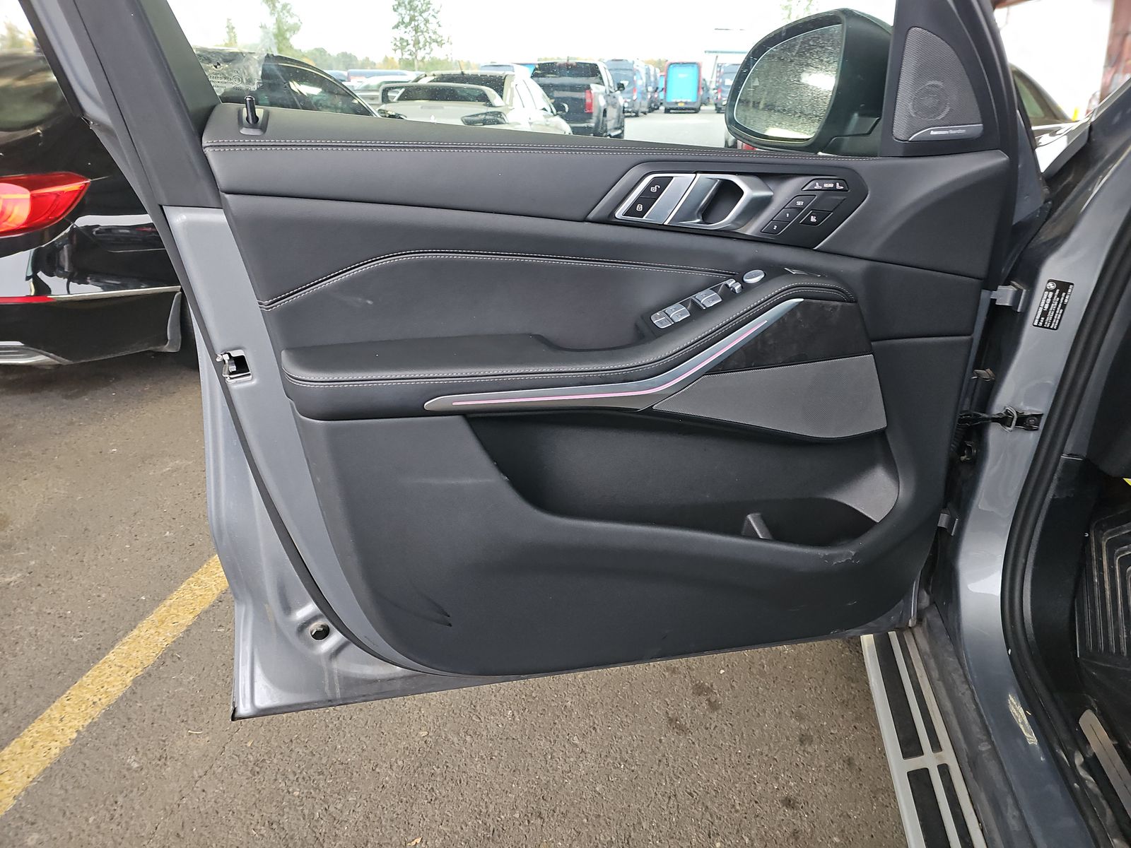 2025 BMW X7 xDrive40i AWD