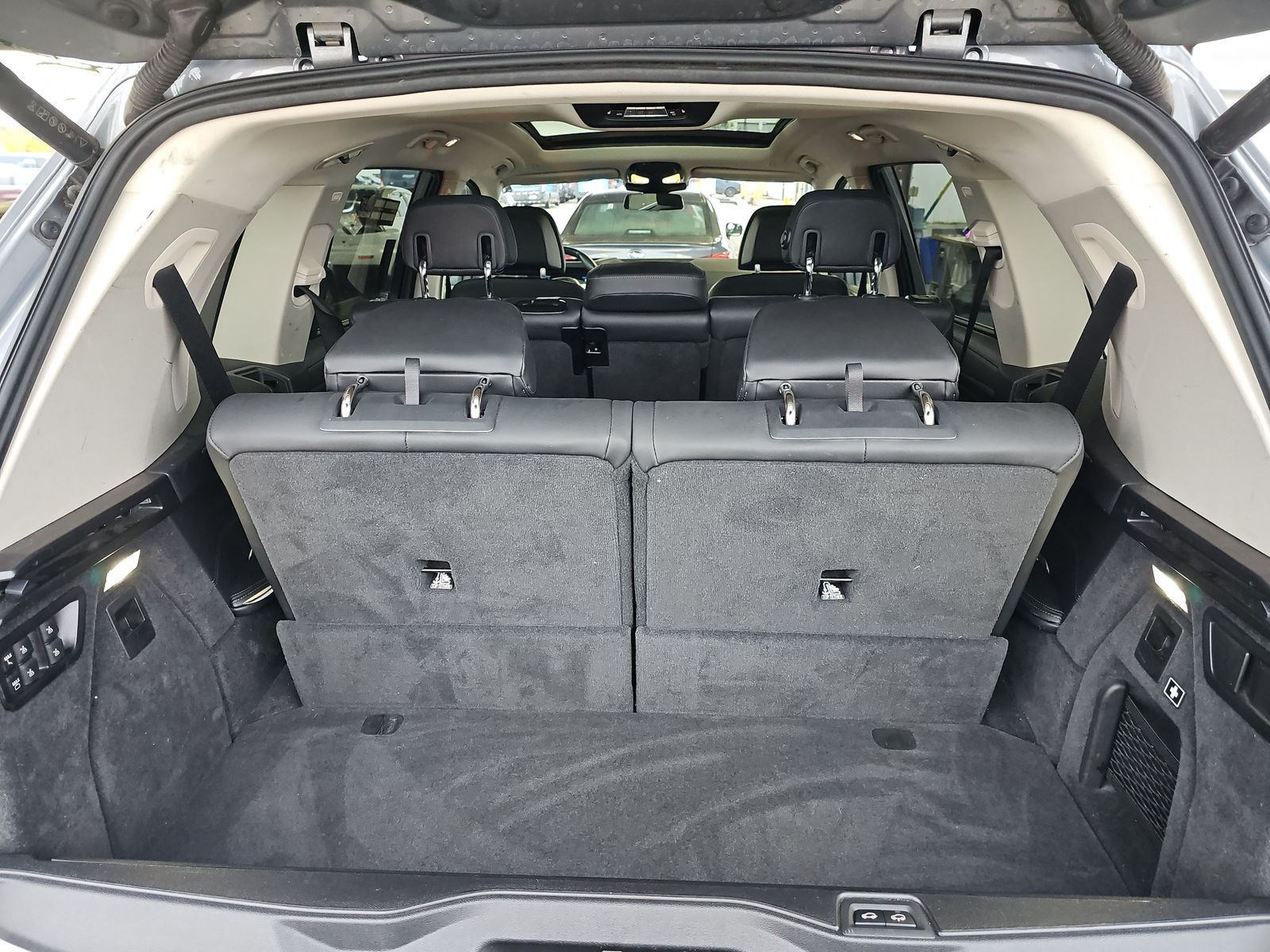 2025 BMW X7 xDrive40i AWD