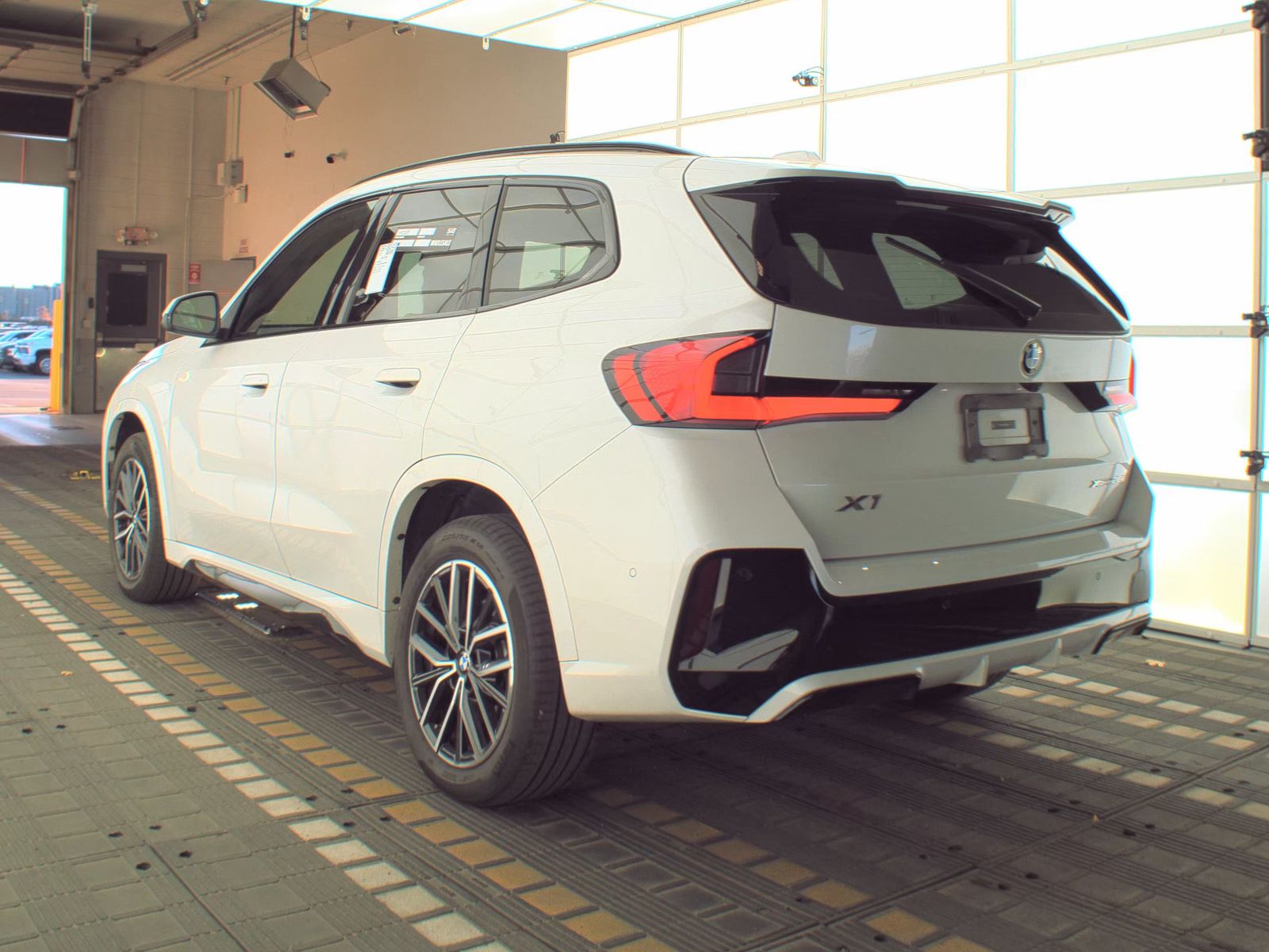 2025 BMW X1 xDrive28i AWD