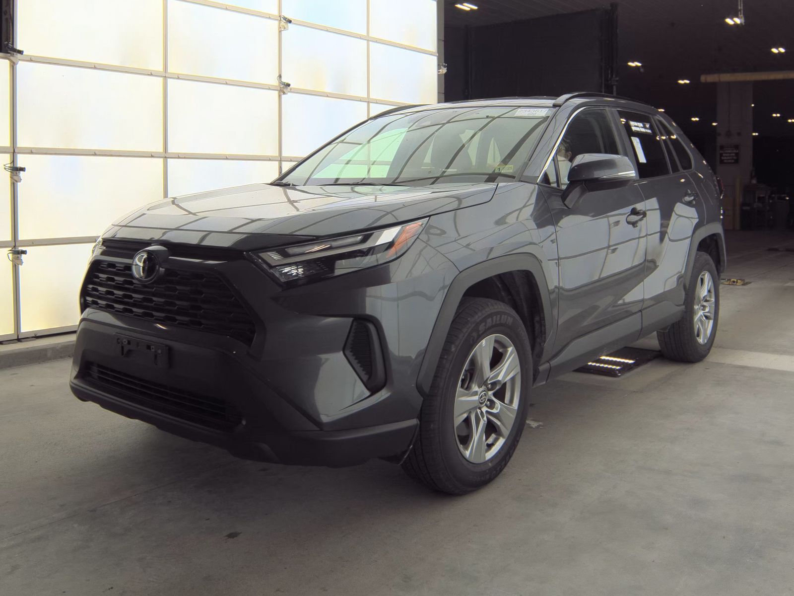 2024 Toyota RAV4 XLE AWD