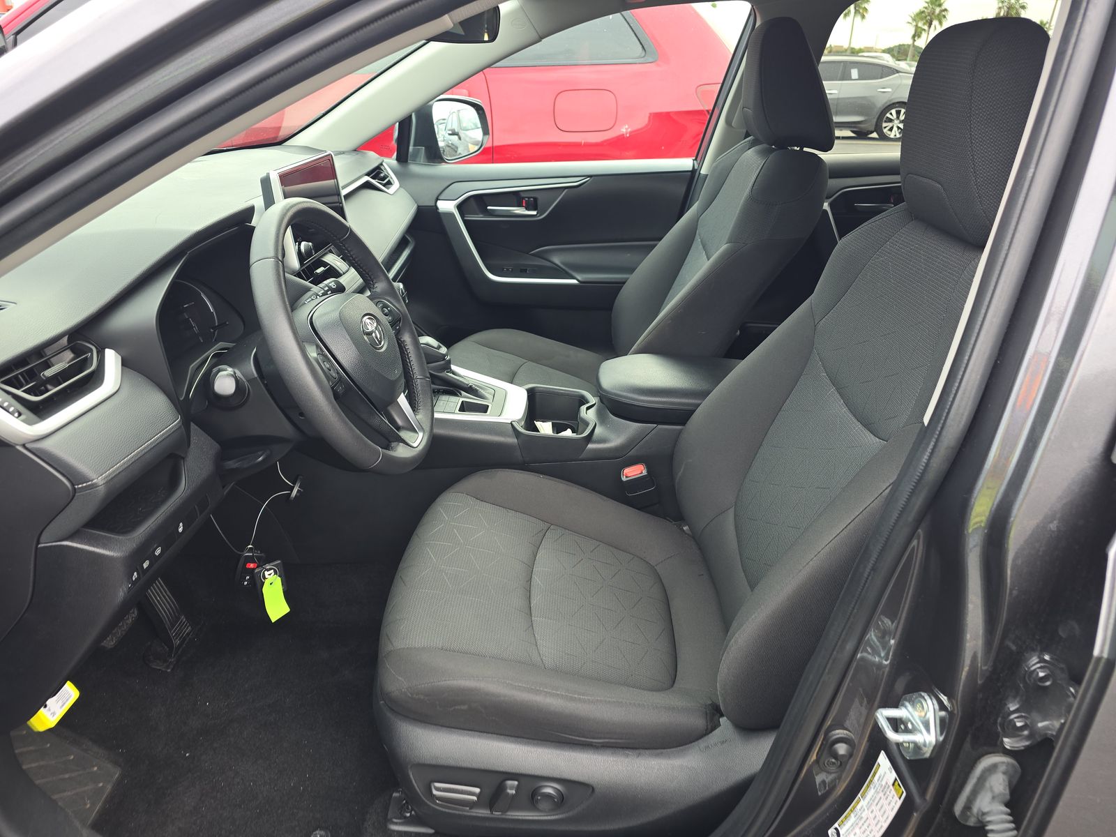 2024 Toyota RAV4 XLE AWD