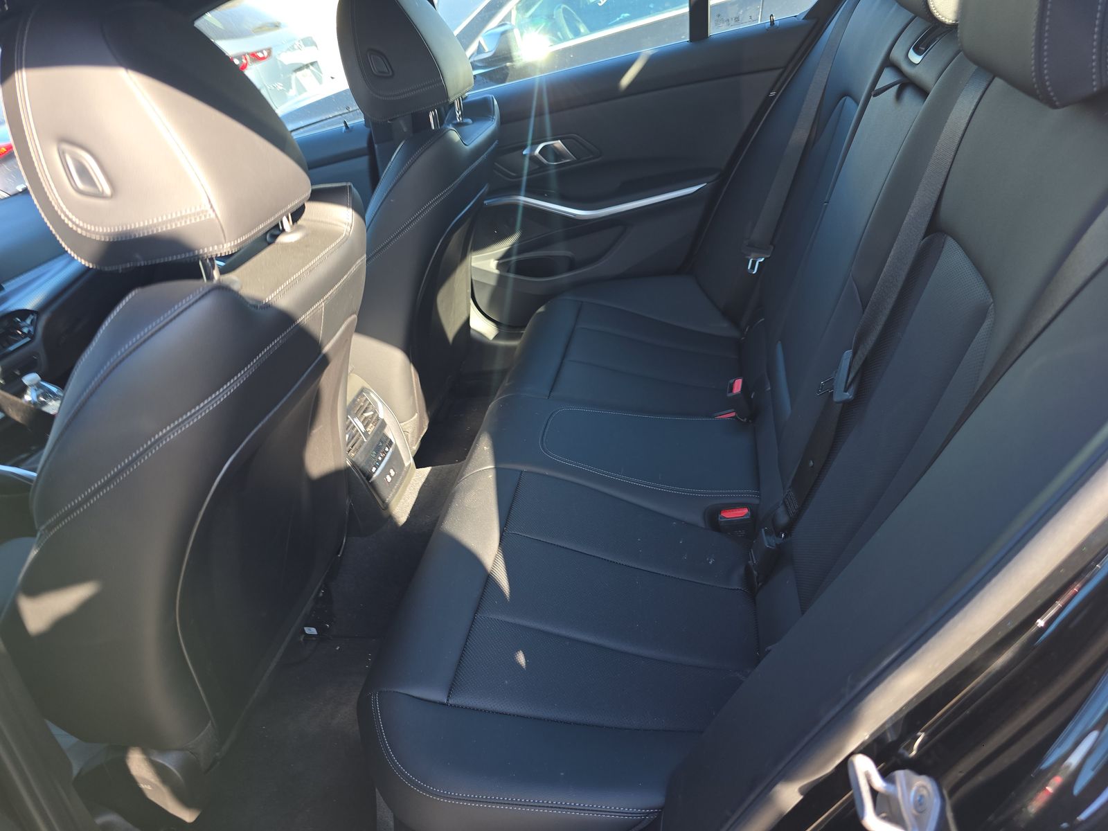 2025 BMW 3 Series 330i xDrive AWD