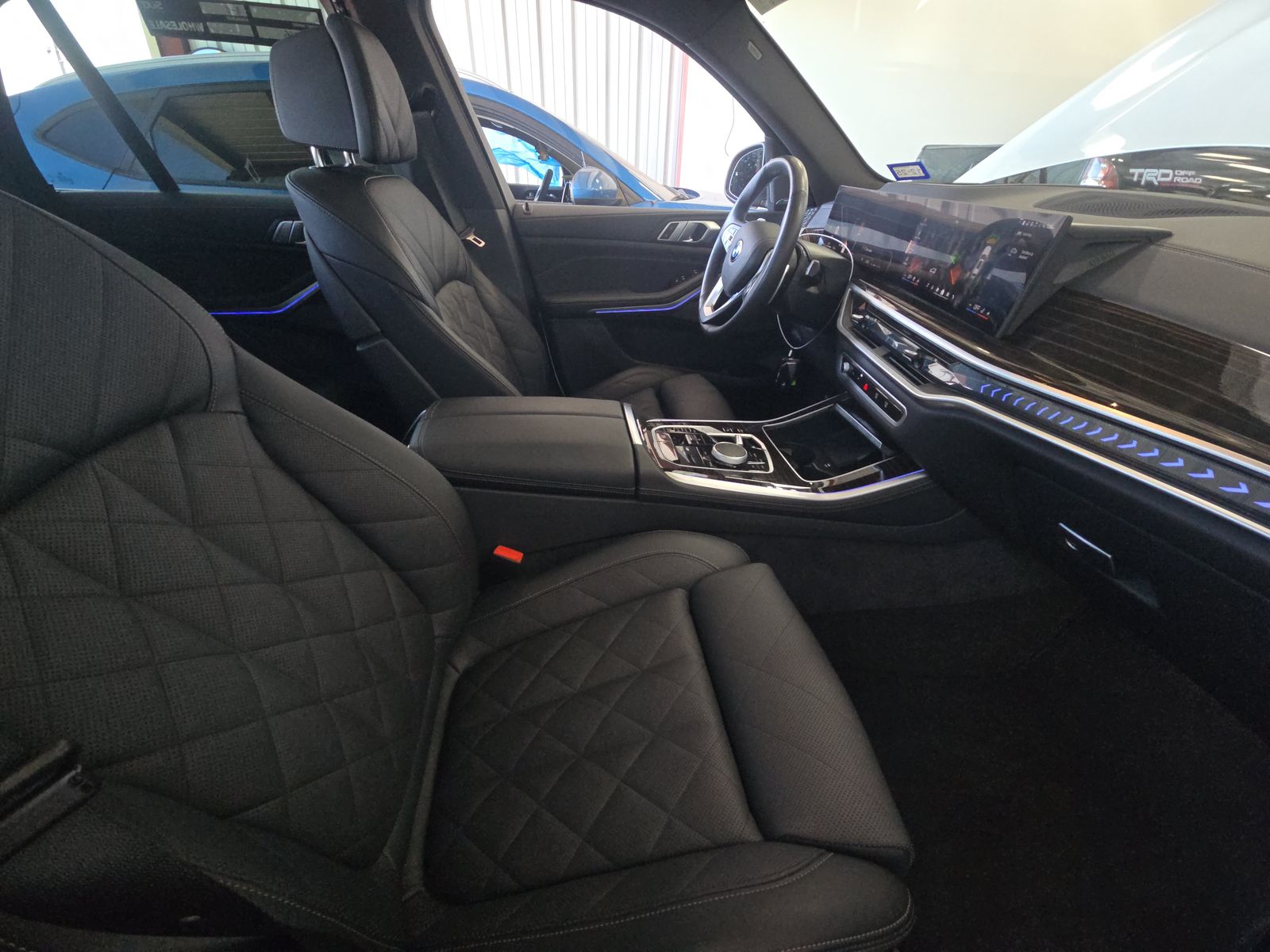 2025 BMW X5 xDrive40i AWD