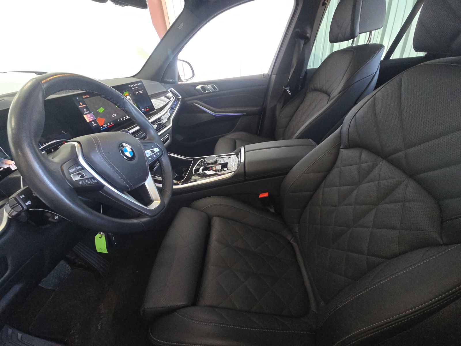 2025 BMW X5 xDrive40i AWD