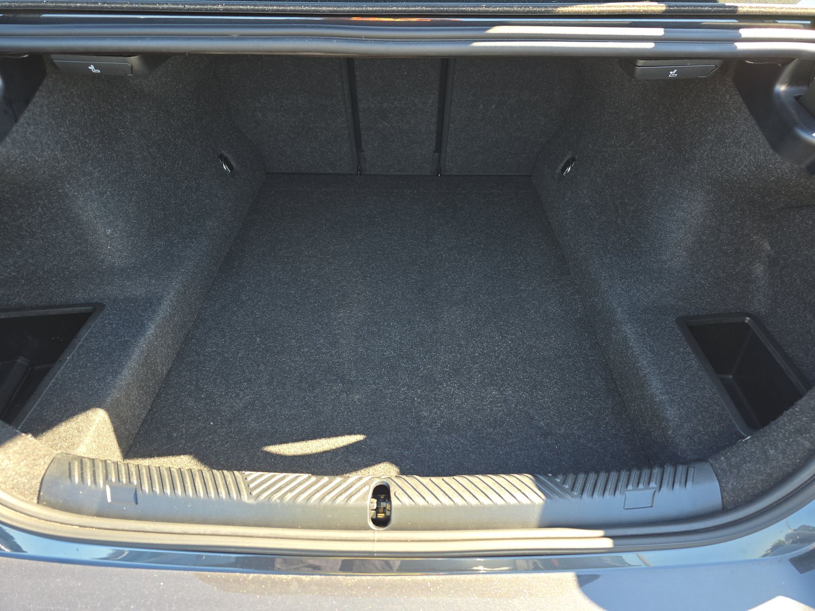 2025 BMW 5 Series 530i xDrive AWD