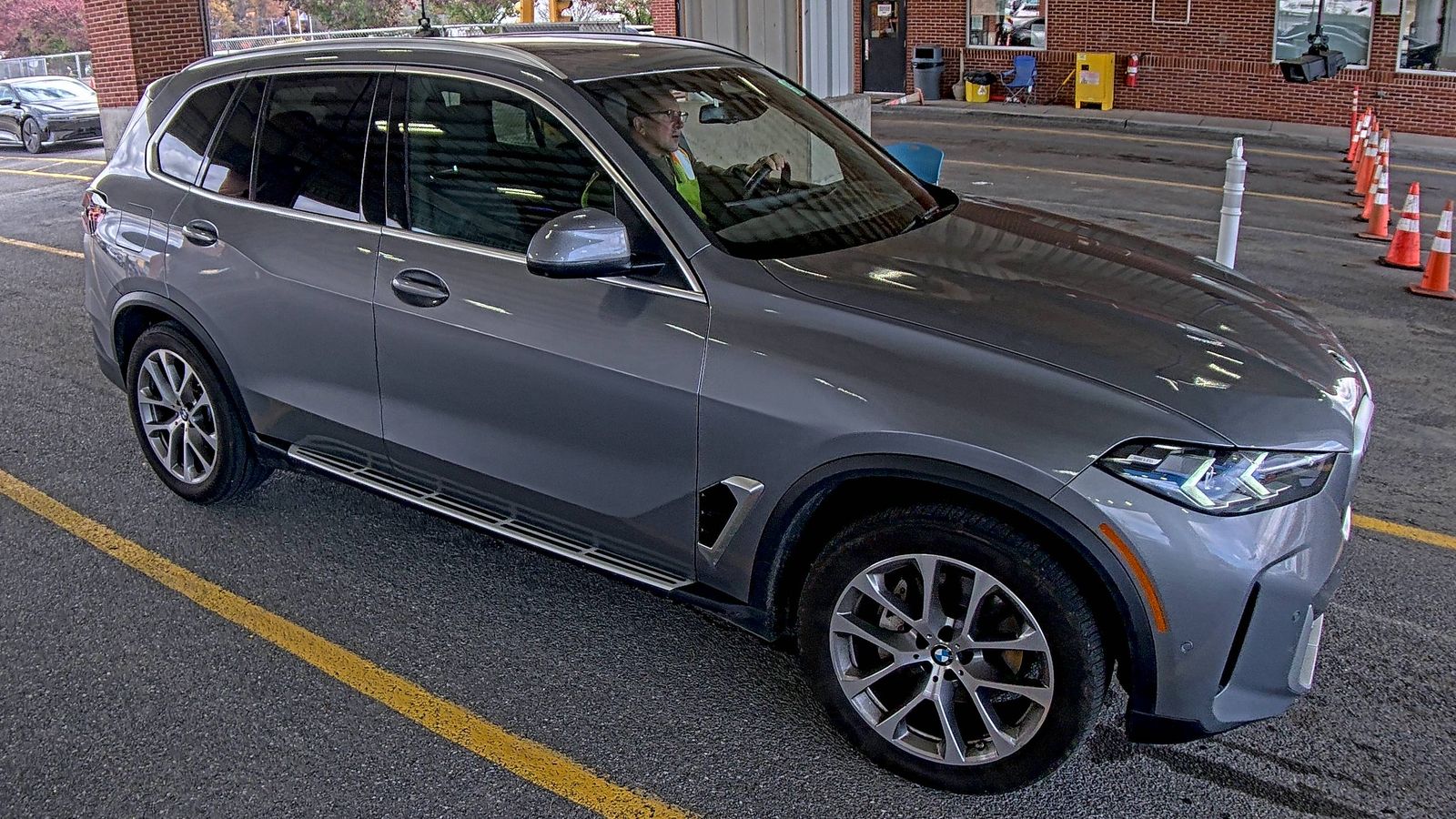 2025 BMW X5 xDrive40i AWD