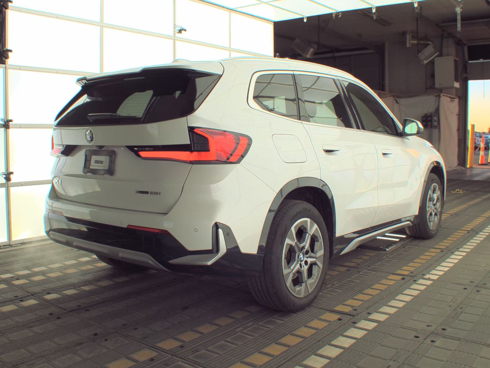 2025 BMW X1 xDrive28i AWD
