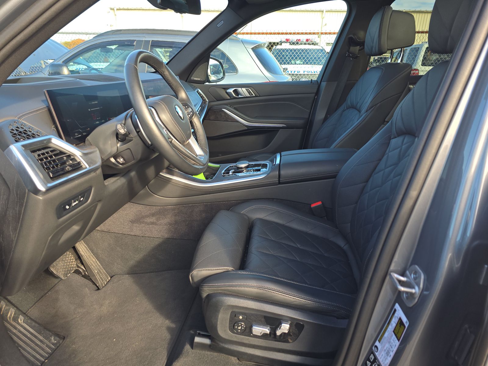 2025 BMW X5 xDrive40i AWD