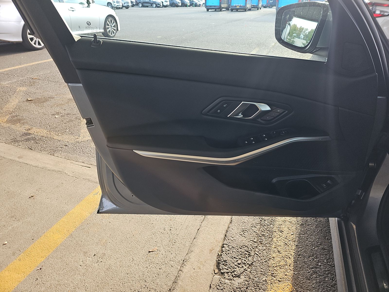 2025 BMW 3 Series 330i xDrive AWD