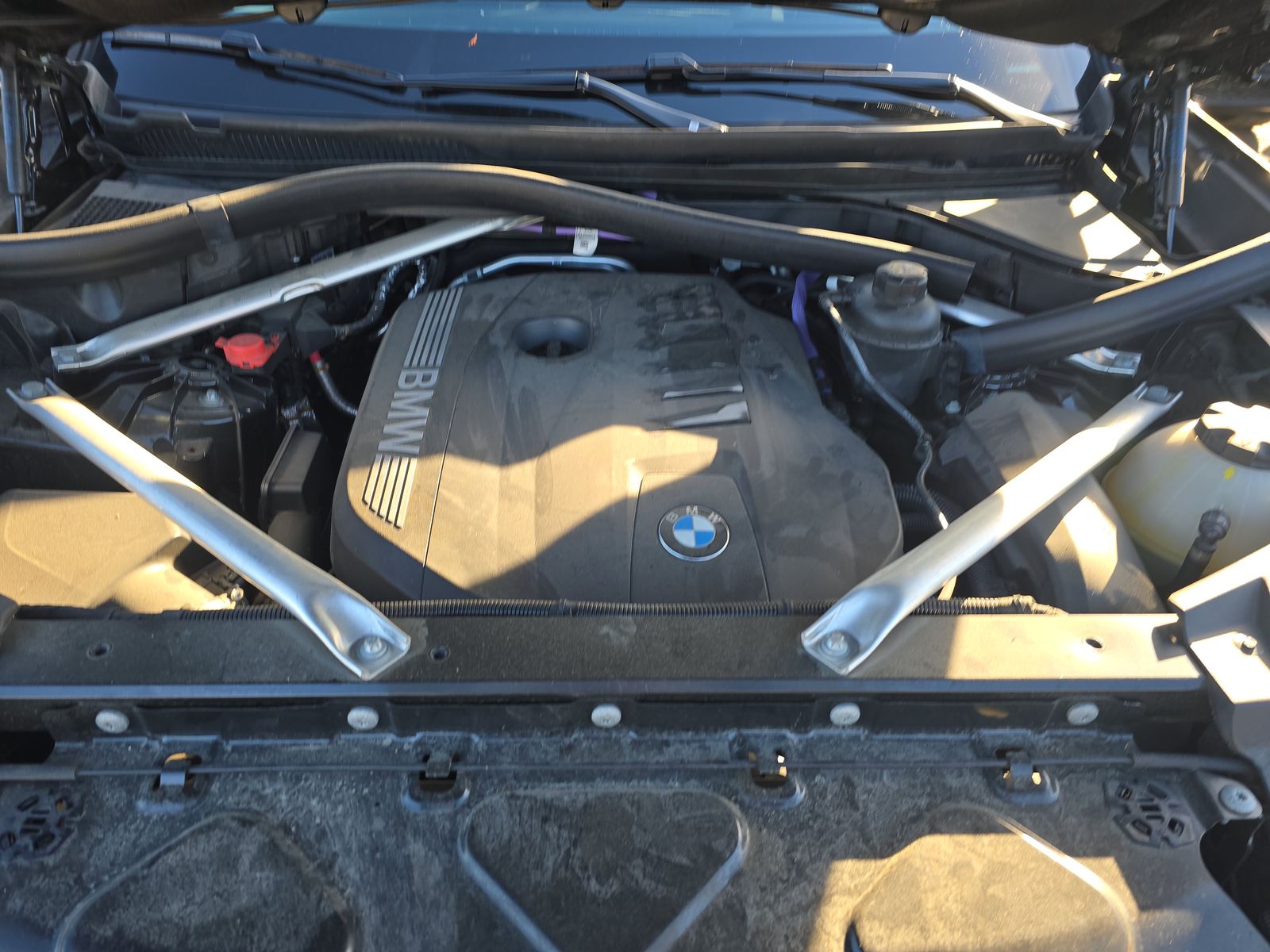 2025 BMW X5 xDrive40i AWD