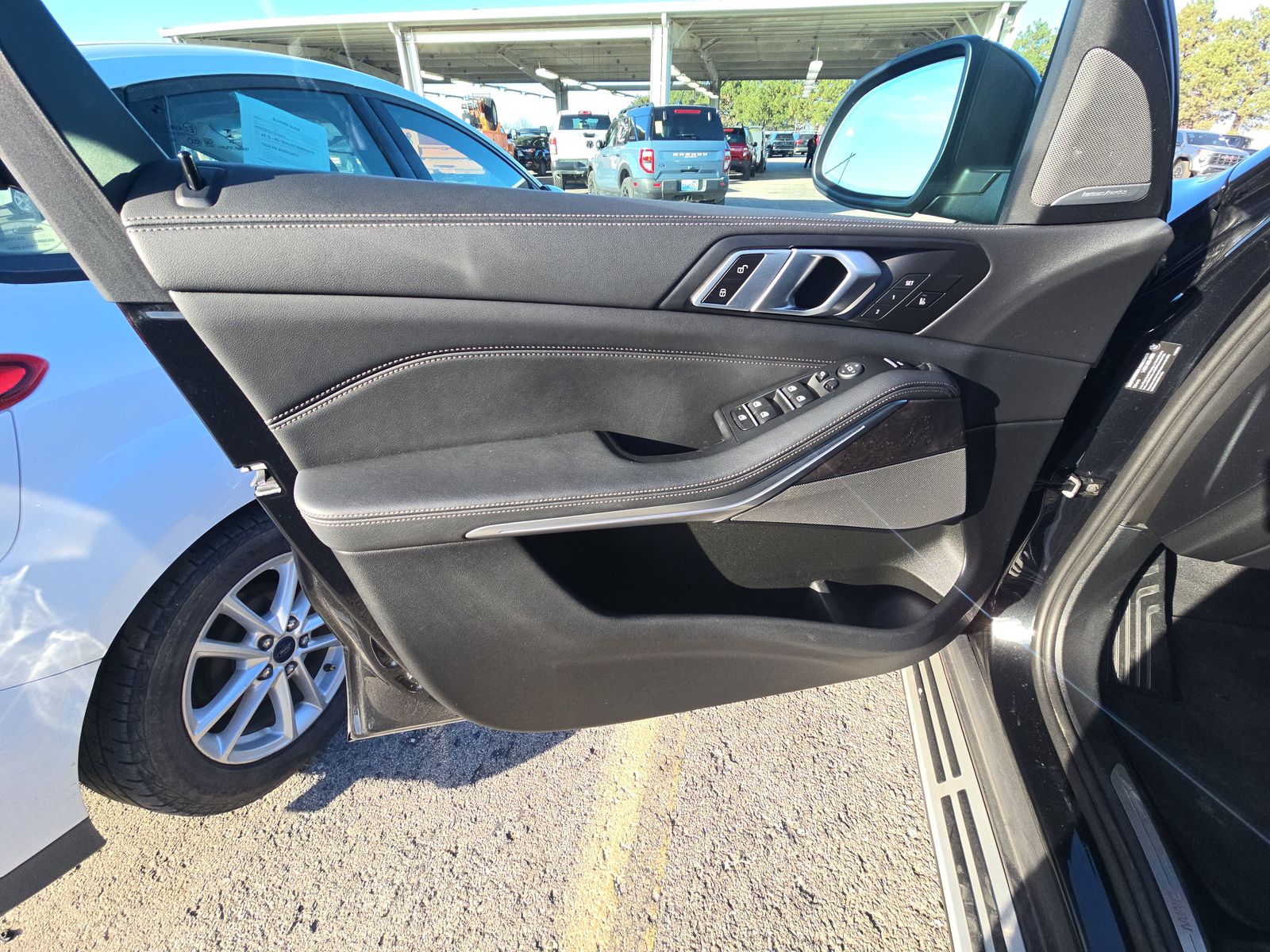 2025 BMW X5 xDrive40i AWD