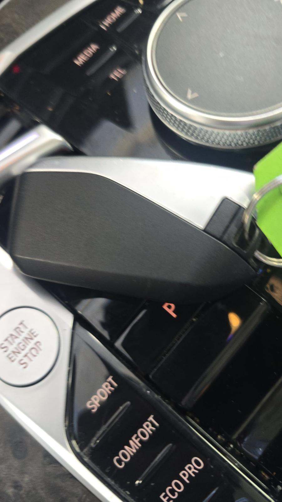 2025 BMW X5 xDrive40i AWD