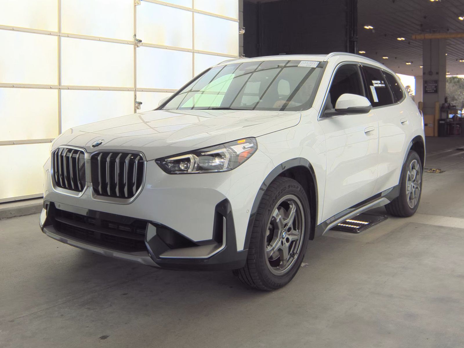2025 BMW X1 xDrive28i AWD