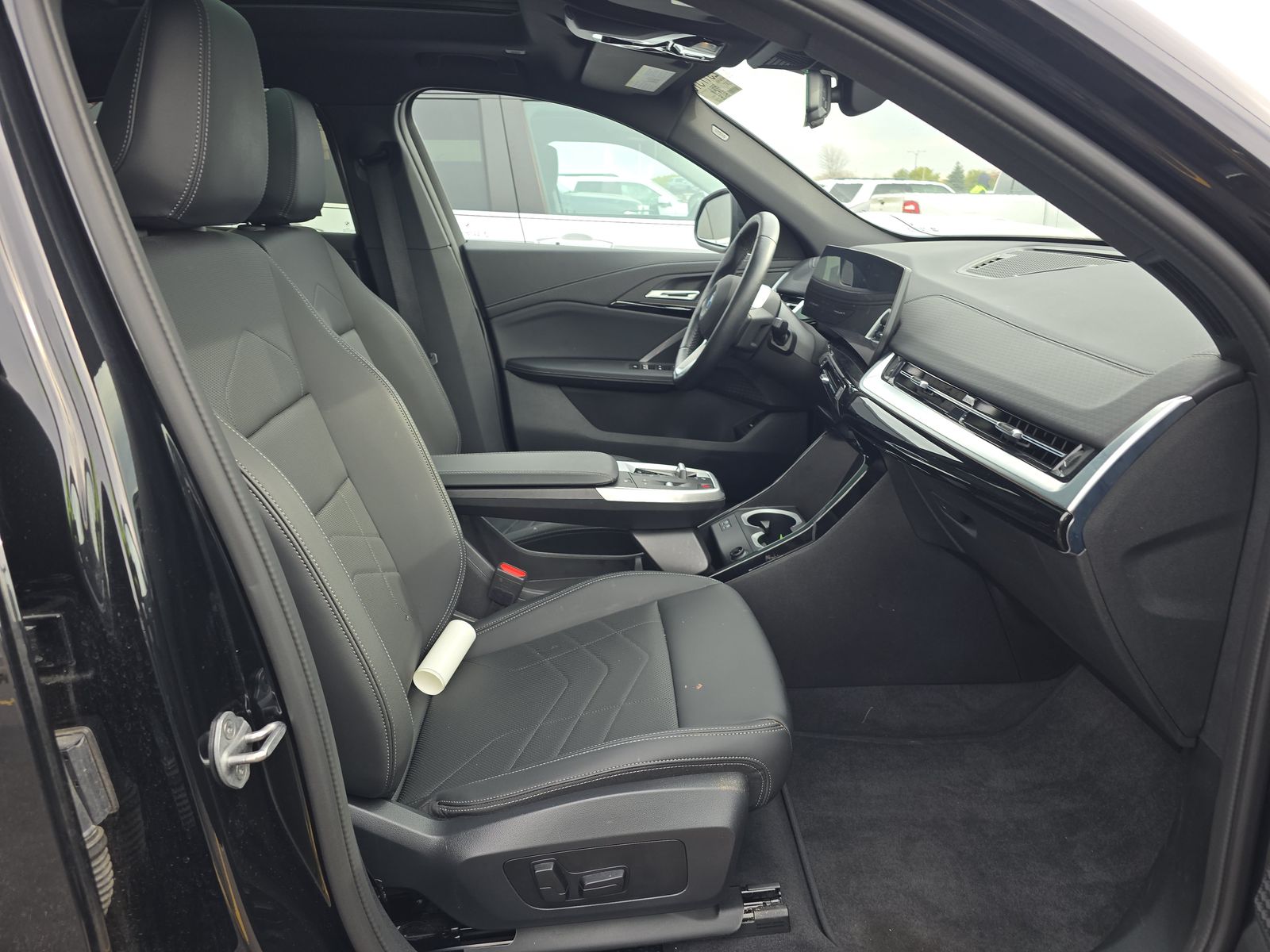 2025 BMW X2 xDrive28i AWD