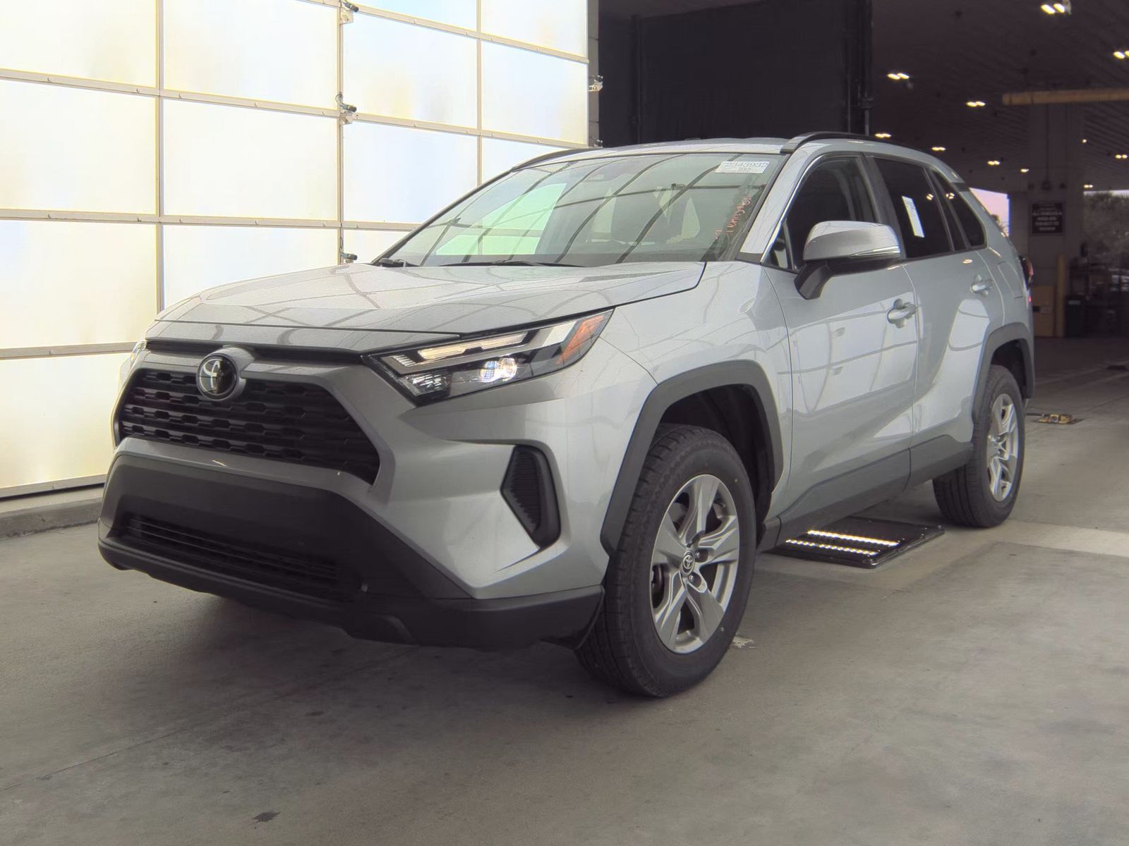 2024 Toyota RAV4 XLE AWD