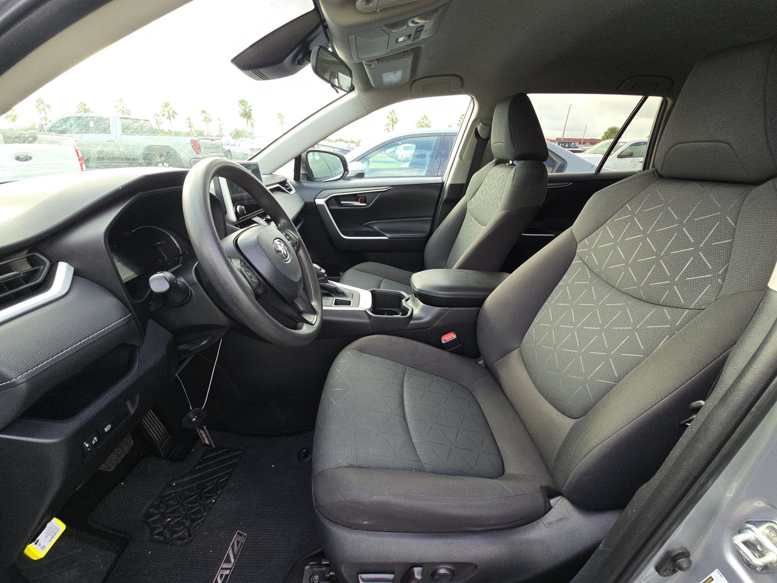 2024 Toyota RAV4 XLE AWD