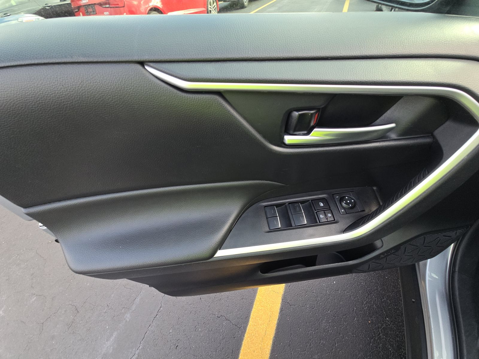 2024 Toyota RAV4 XLE AWD