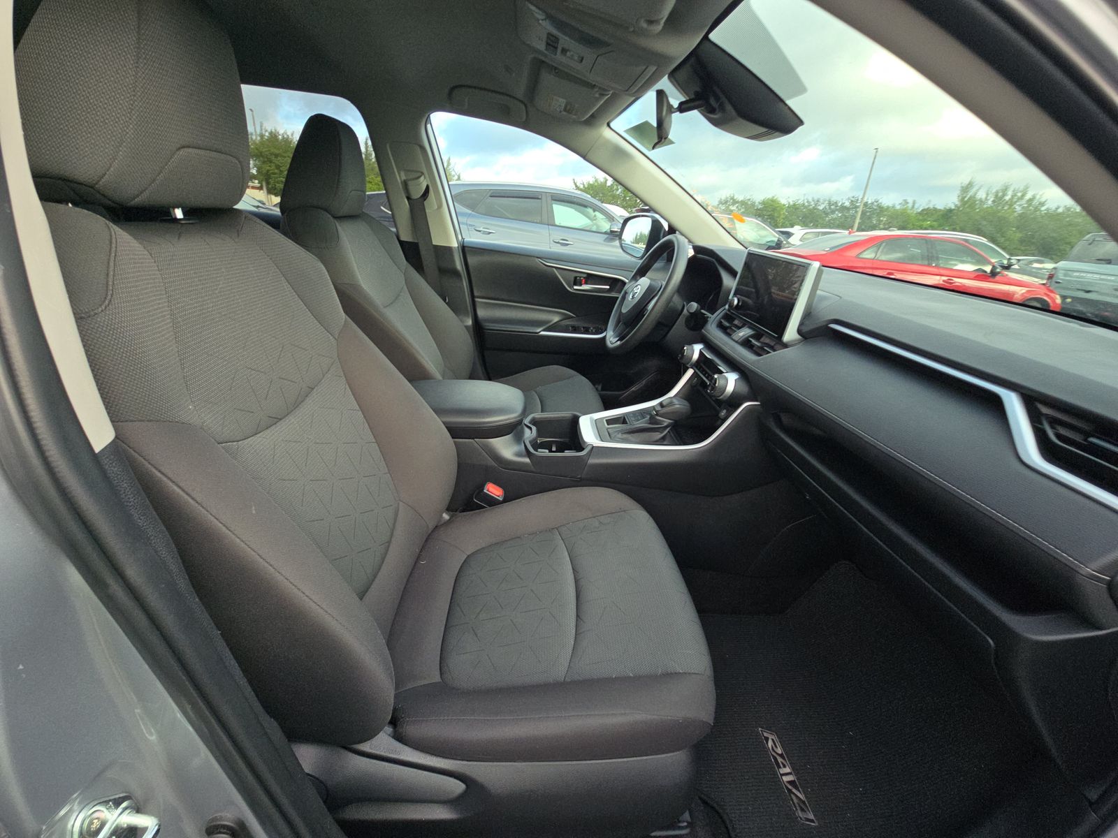 2024 Toyota RAV4 XLE AWD