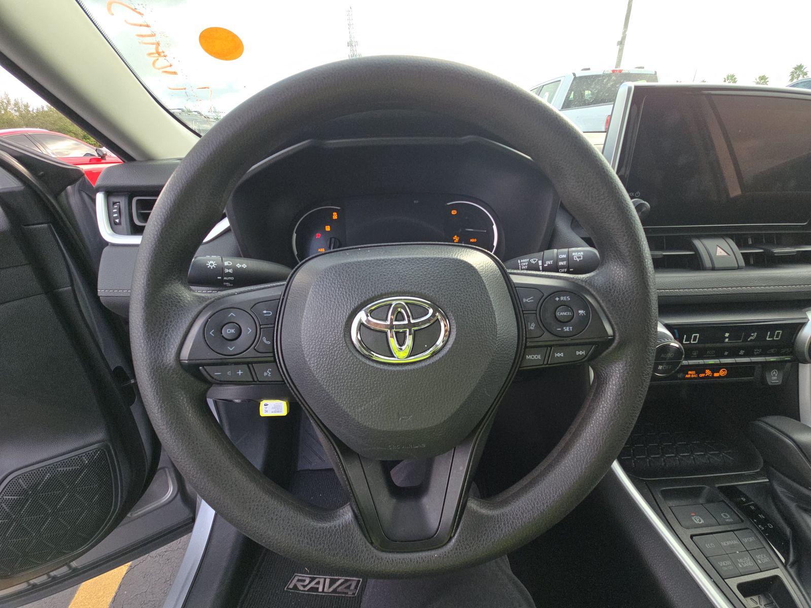 2024 Toyota RAV4 XLE AWD