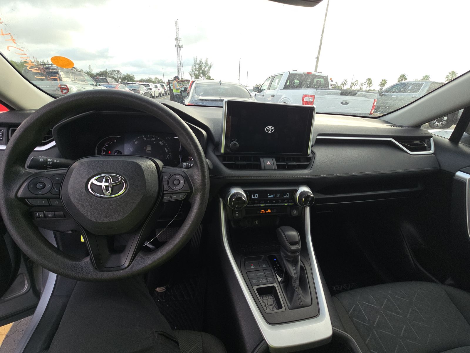 2024 Toyota RAV4 XLE AWD