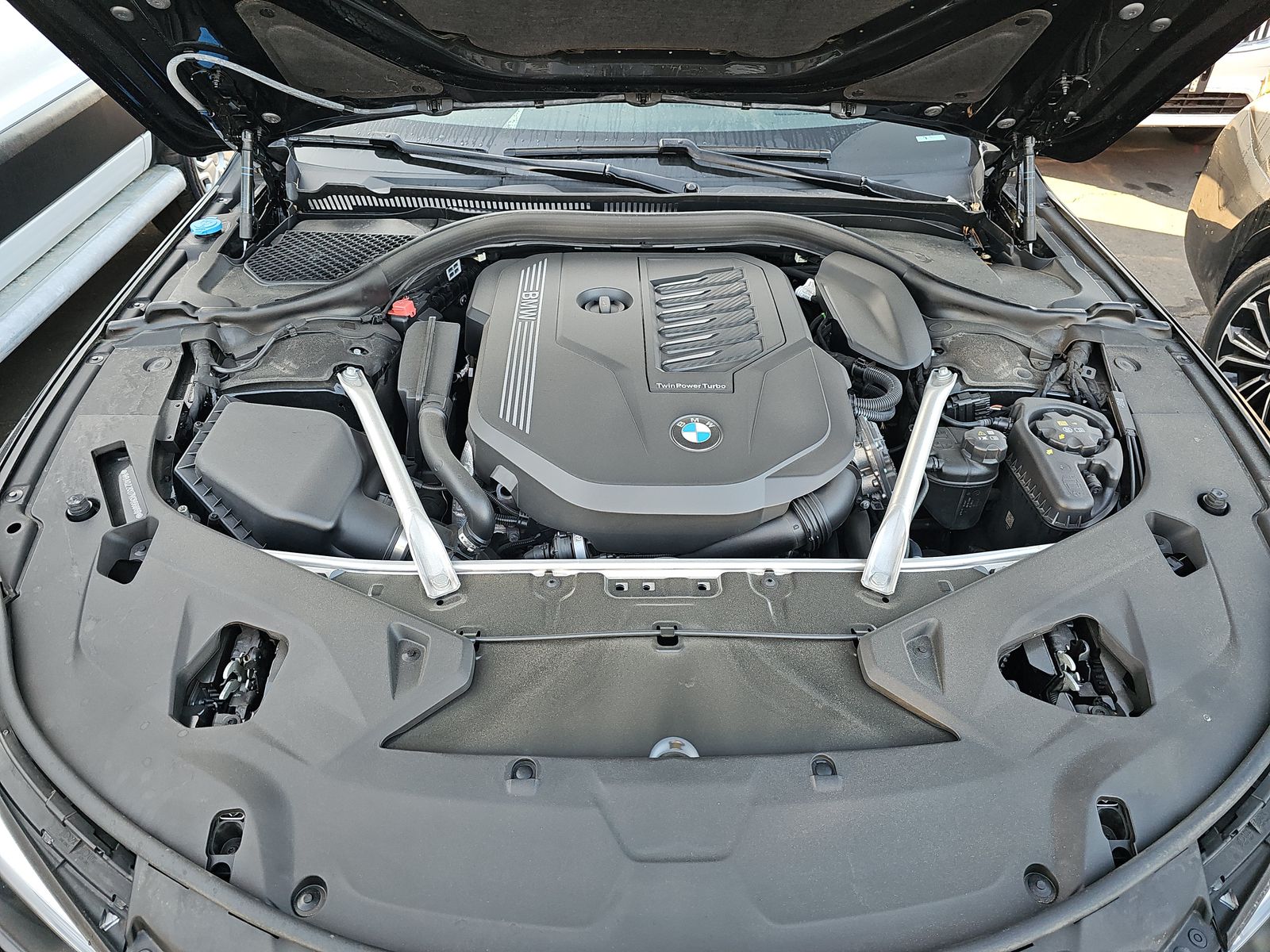 2024 BMW 8 Series 840i RWD