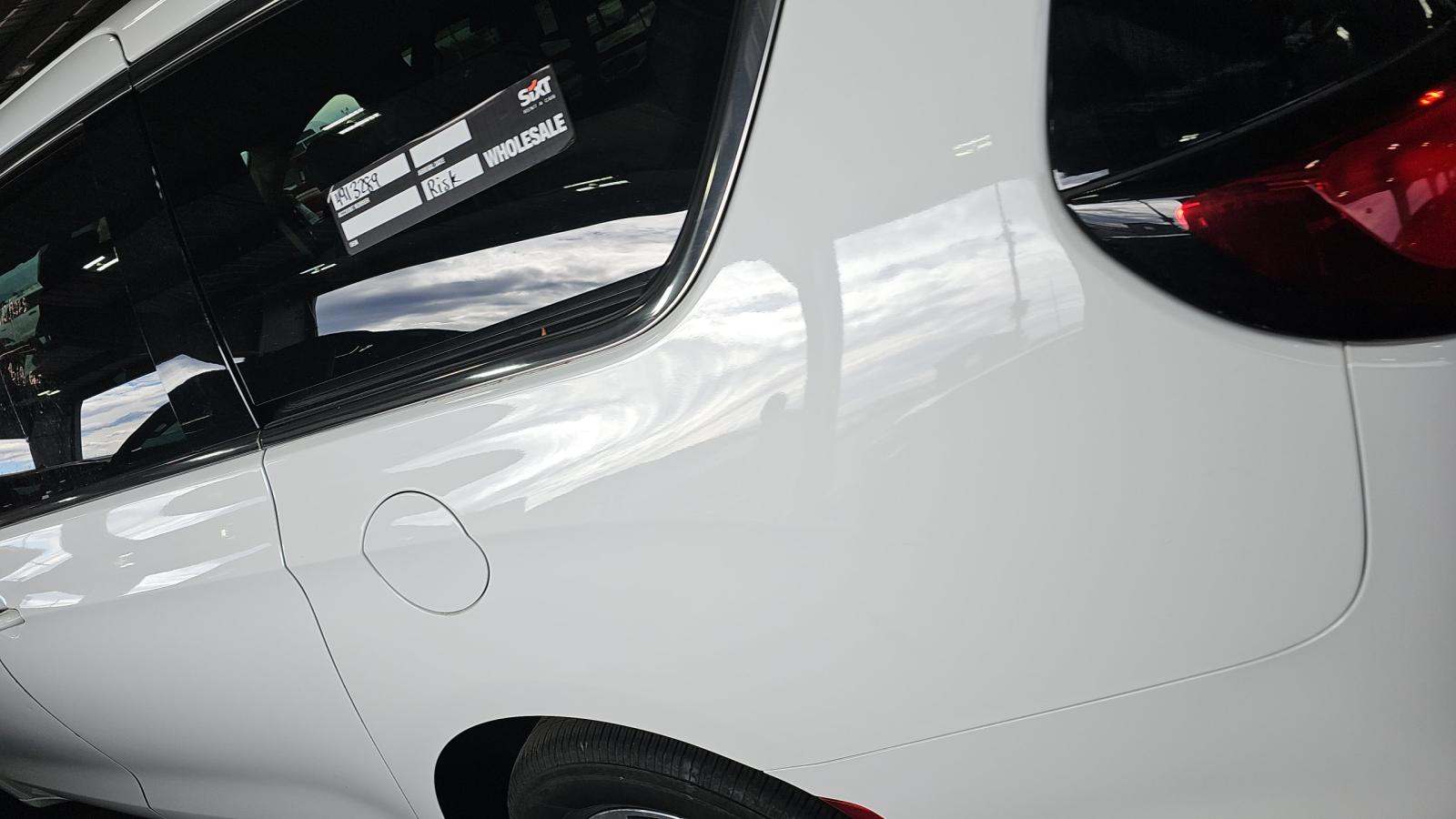 2024 Chrysler Pacifica Hybrid Select FWD