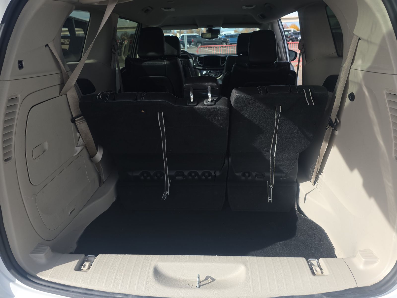 2024 Chrysler Pacifica Hybrid Select FWD