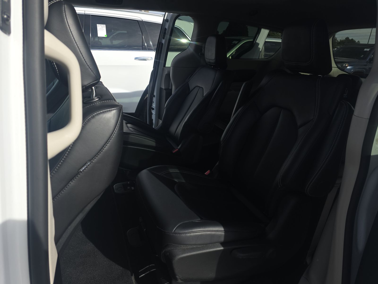 2024 Chrysler Pacifica Hybrid Select FWD