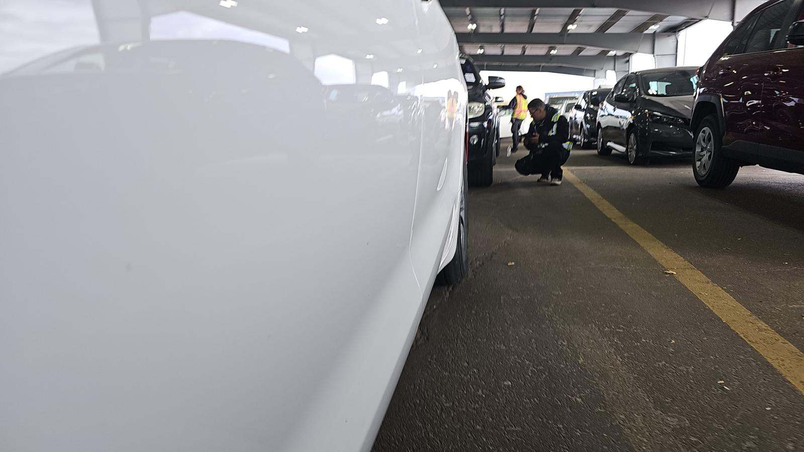 2024 Chrysler Pacifica Hybrid Select FWD