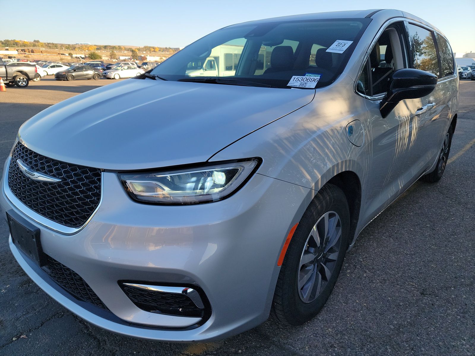 2024 Chrysler Pacifica Hybrid Select FWD