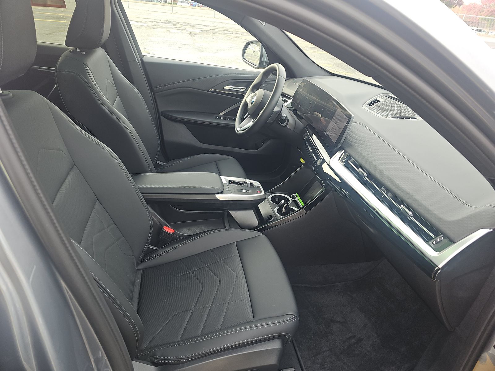 2025 BMW X2 xDrive28i AWD