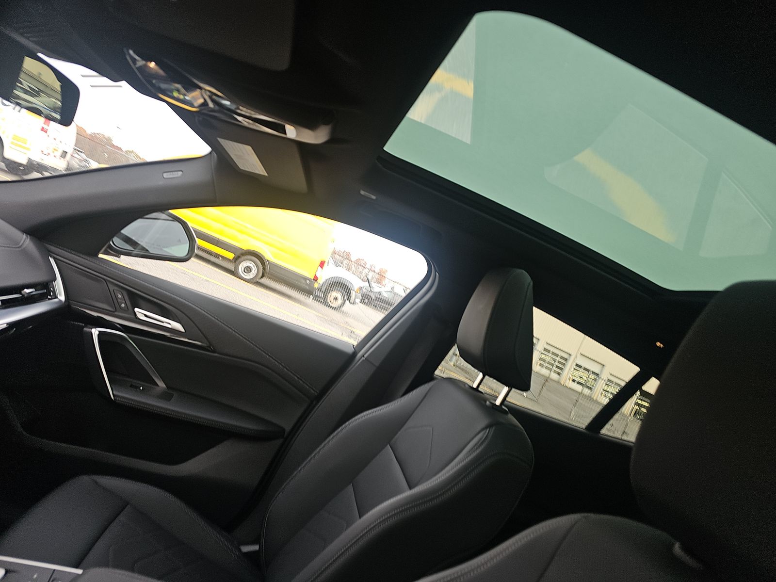 2025 BMW X2 xDrive28i AWD