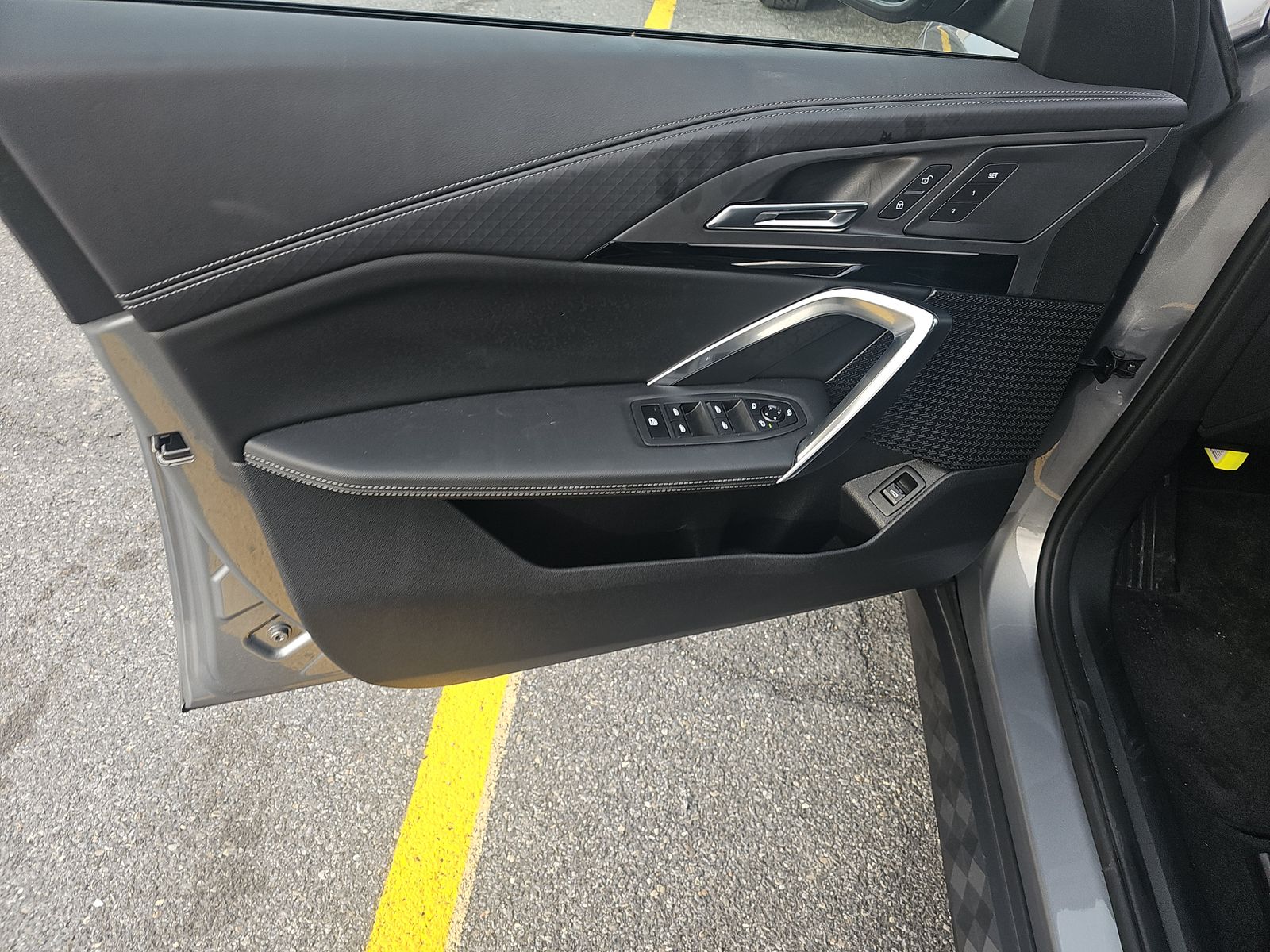 2025 BMW X2 xDrive28i AWD