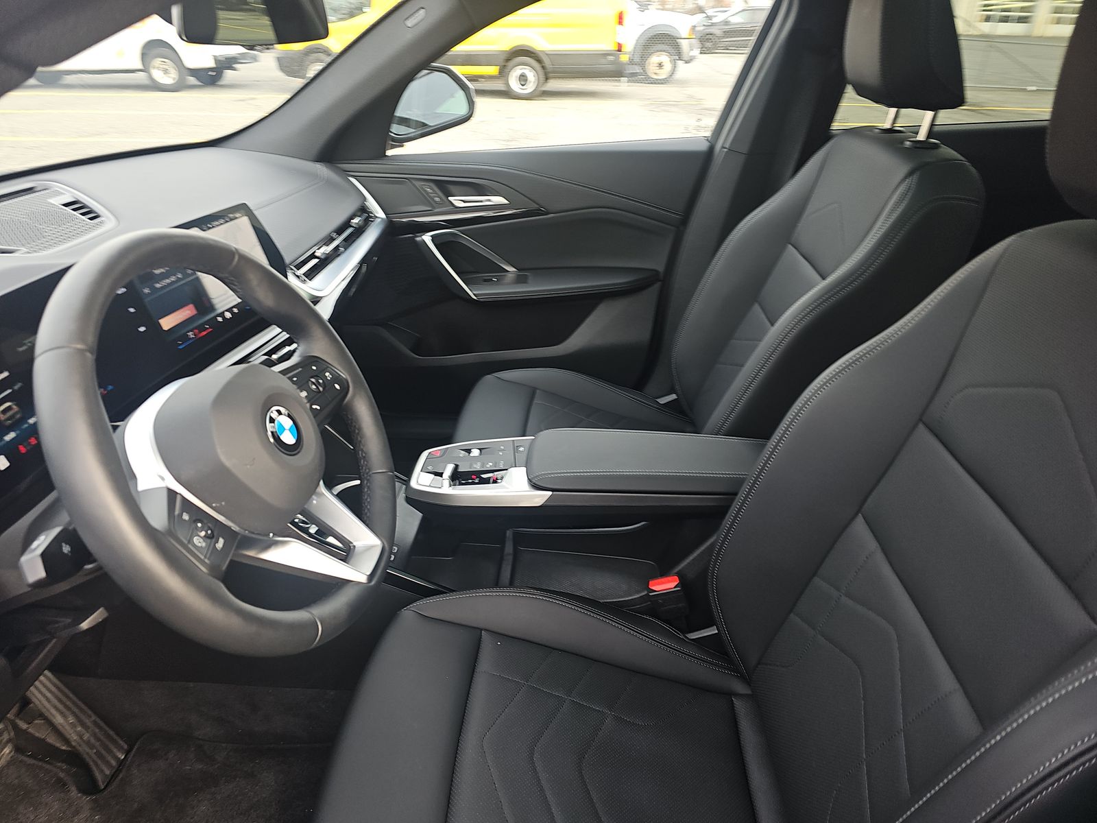 2025 BMW X2 xDrive28i AWD