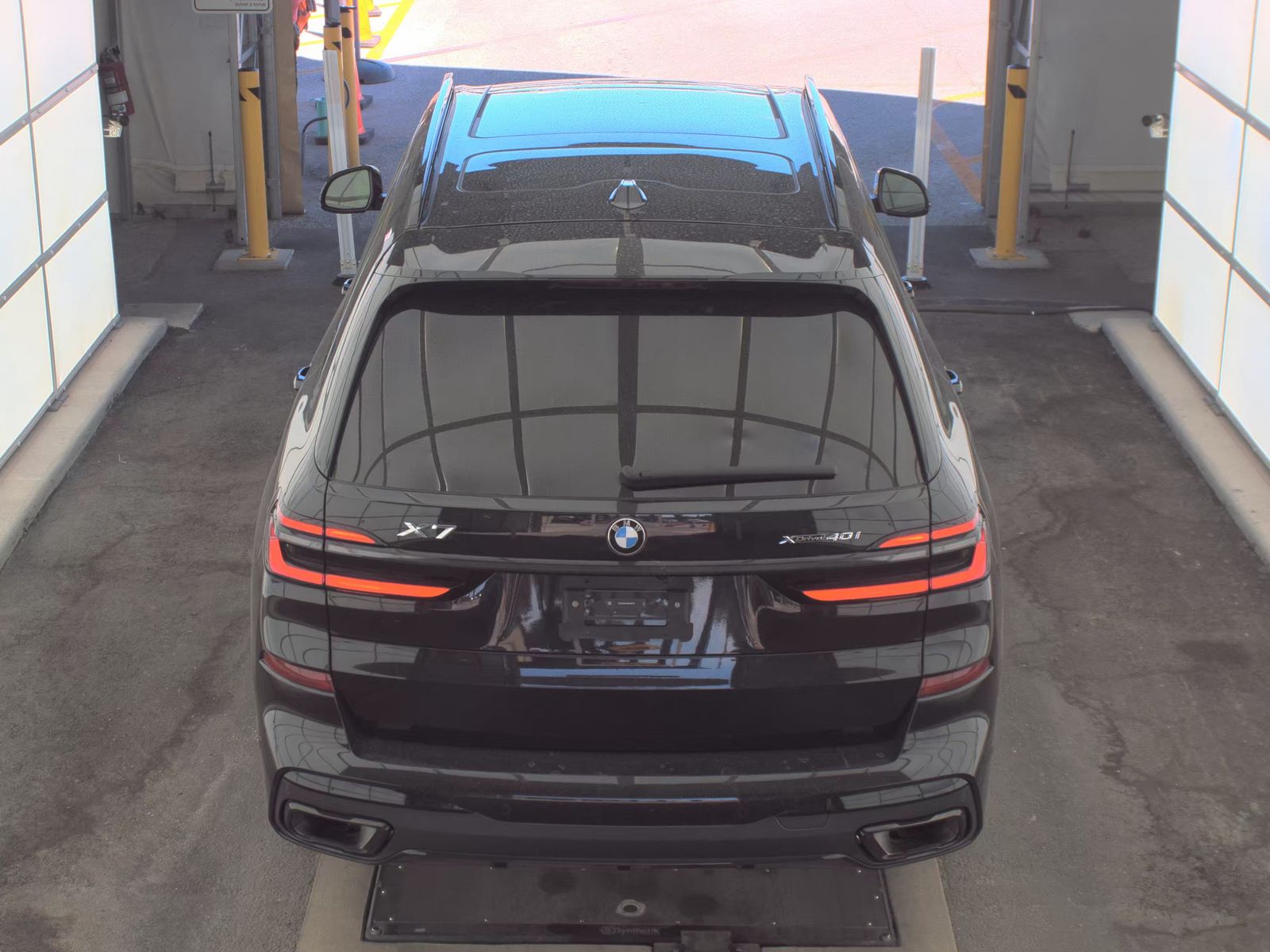 2025 BMW X7 xDrive40i AWD