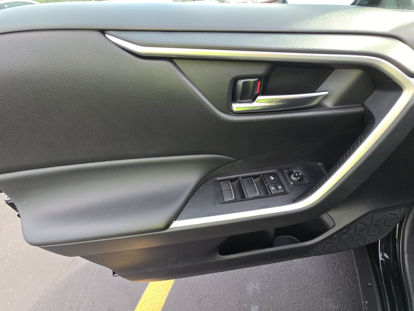 2024 Toyota RAV4 XLE AWD