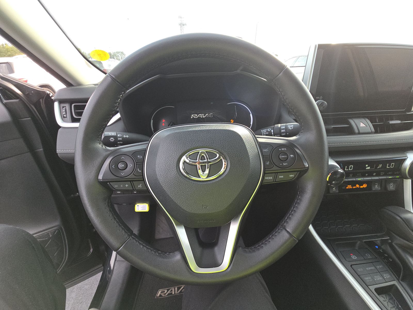 2024 Toyota RAV4 XLE AWD